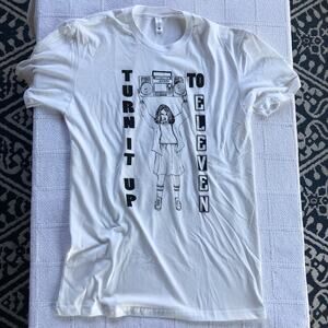 Turn it up to Eleven Graphic Tee Unisex Size Medium Stranger Things Spinal‎ Tap